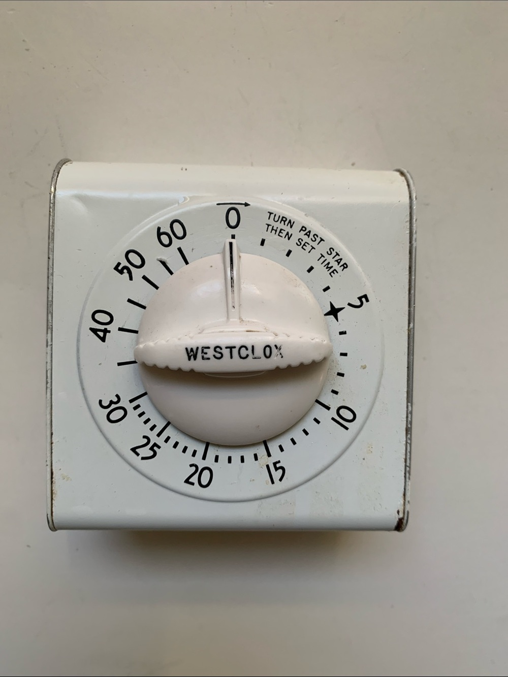Westclox Vintage 1950s White Kitchen Timer